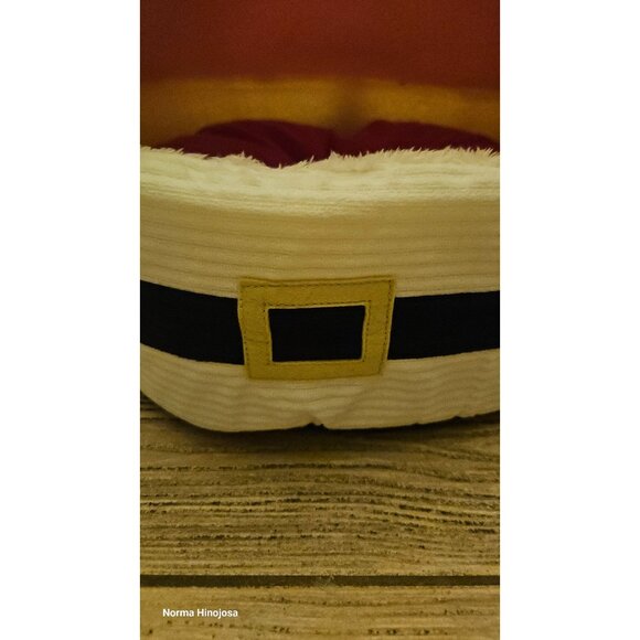 Santa Hat-Themed Pet Bed With Cozy Cushion For Cats & Small Dogs Red & White Plu - Picture 4 of 4